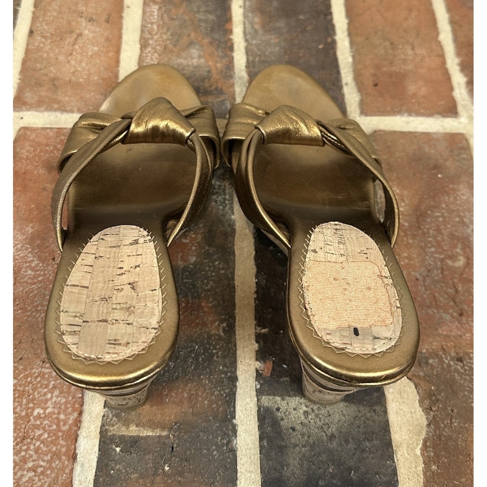 Antonio Melani Wedge Heel Sandals Leather Copper Gold Slip On Shoes Women's 6 - Picture 6 of 7